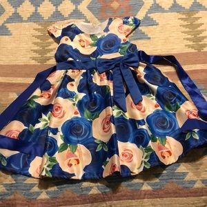 Girls dress